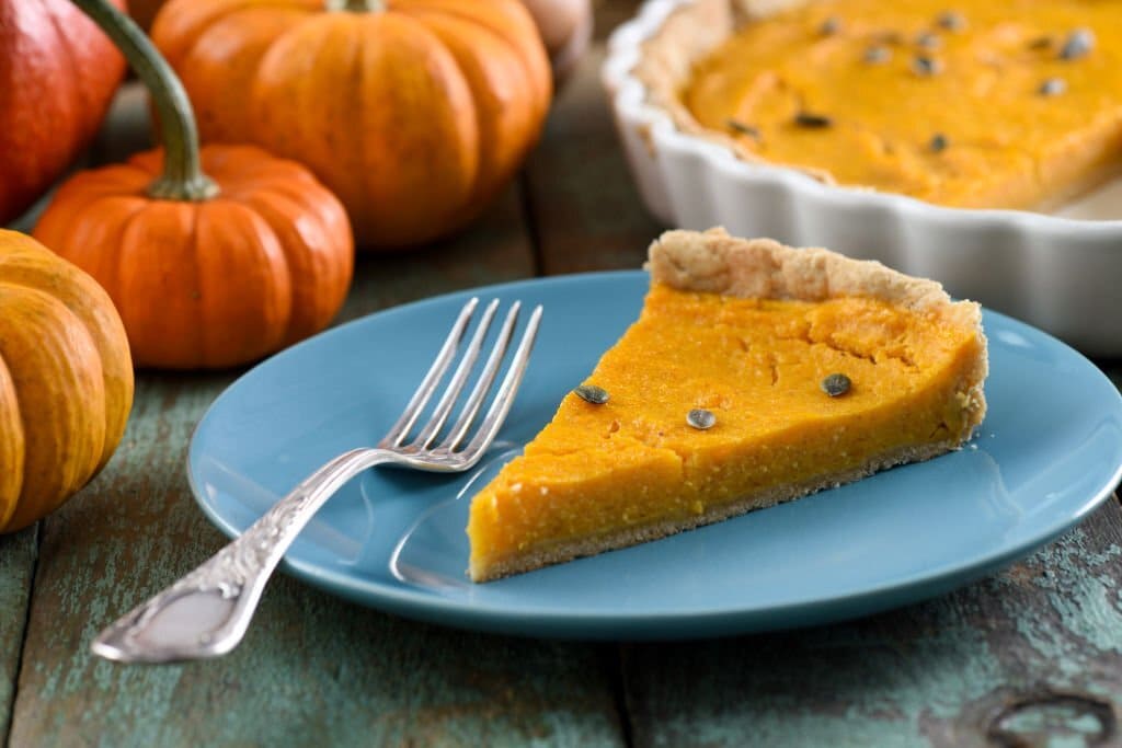 Homemade Pumpkin Pie: Indulge in an Autumn Bliss