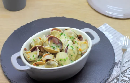 Easy Clams in Green Sauce, Made in less than 30 minutes