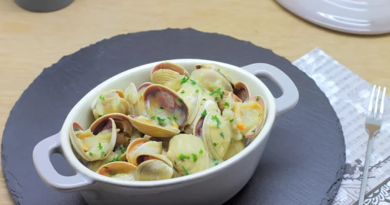 Easy Clams in Green Sauce, Made in less than 30 minutes